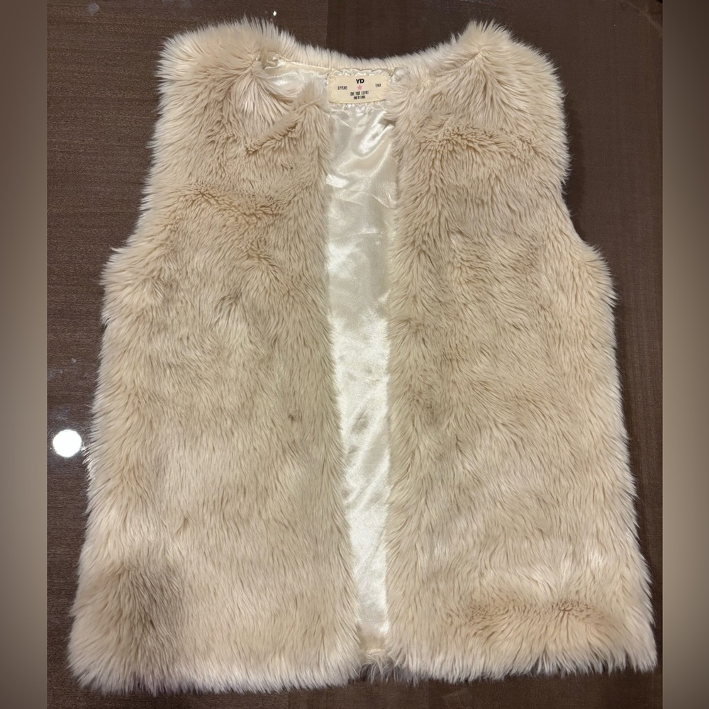 YD Cream Faux Fur Vest